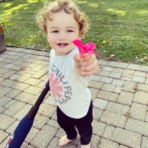 Meet your Posher, Simona